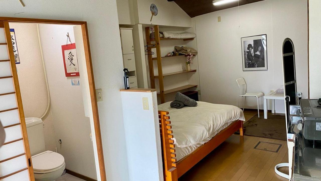 Guest house G